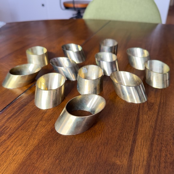 Brass Napkin Rings Modernist Slanted Design Gold Dining Table '70s Set of 12 - Picture 4 of 13